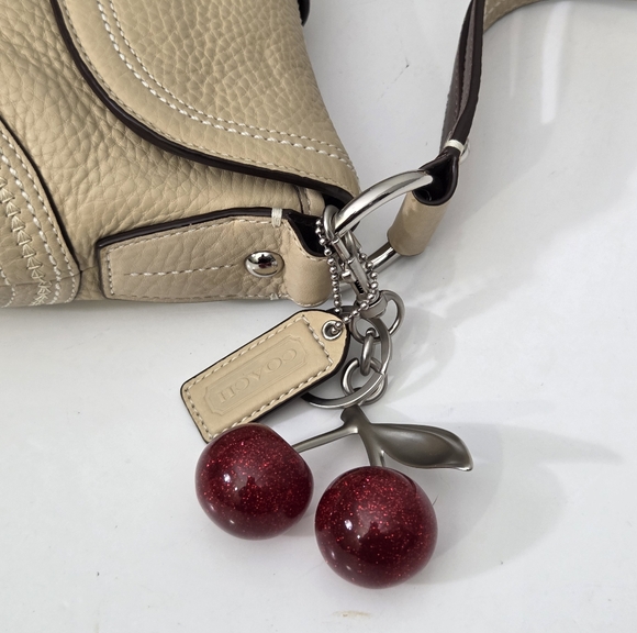 NWT VINTAGE Y2K COACH SOHO PEBBLE LEATHER SMALL BUCKLE FLAP HOBO BAG 10722 - Picture 5 of 9